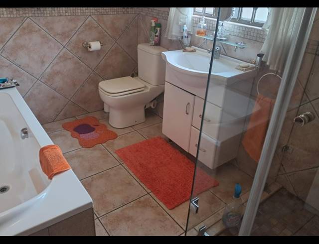 3 BEDROOM TOWNHOUSE FOR SALE IN NEW REDRUTH